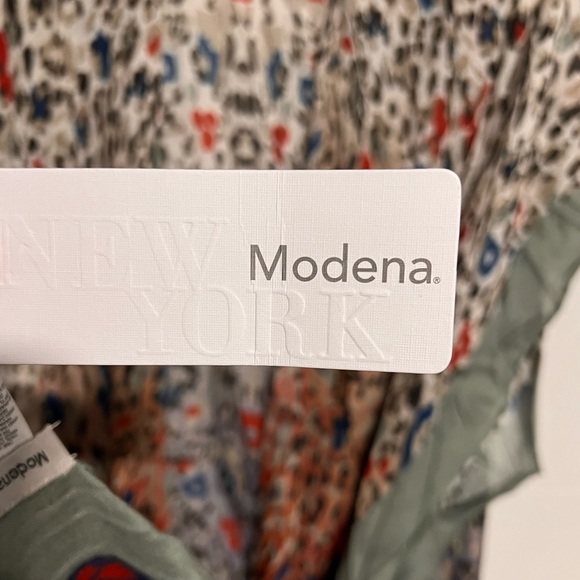 Modena cover up - Picture 3 of 3